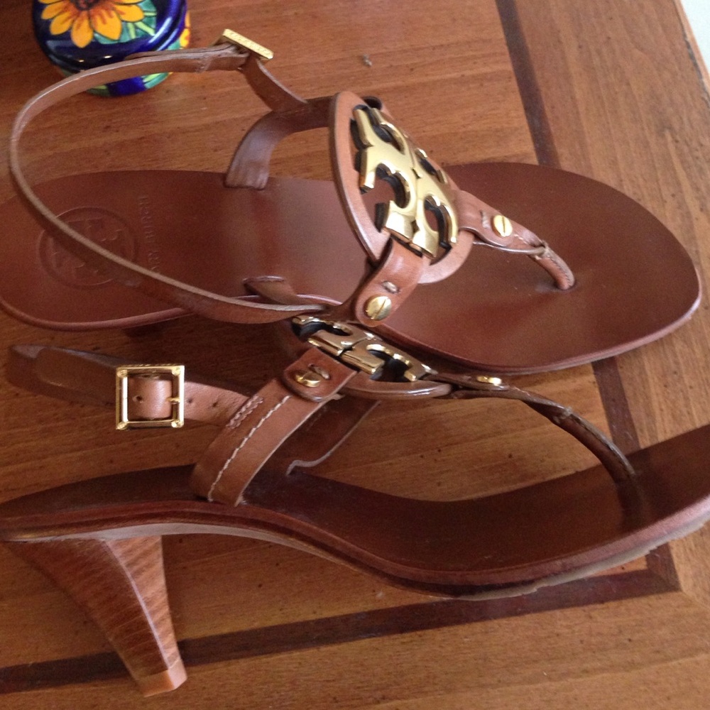 Tory Burch Brown Leather Logo Thong Sandals - Picture 3 of 4
